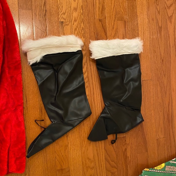 Santa suit - Picture 8 of 8